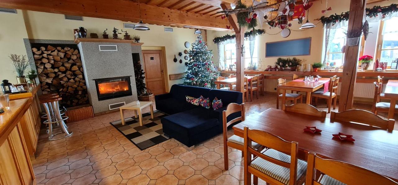 Hotel Zlaty Potok Nicov  Esterno foto