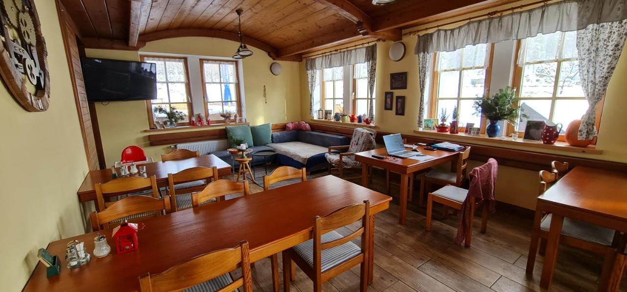 Hotel Zlaty Potok Nicov  Esterno foto