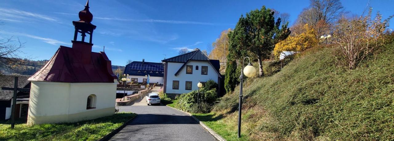 Hotel Zlaty Potok Nicov  Esterno foto