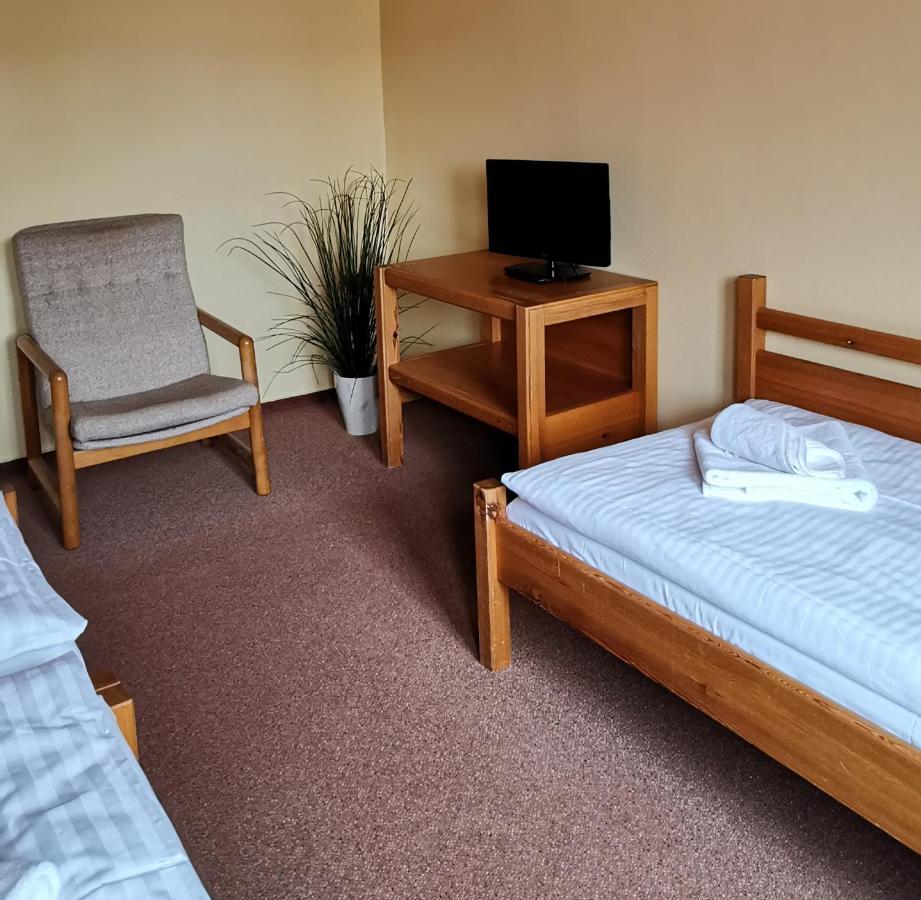 Hotel Zlaty Potok Nicov  Esterno foto